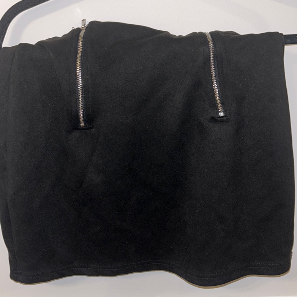 Black SheIn mini pencil skirt with zippers